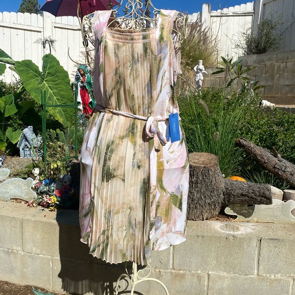 Vera Wang Kohl's Tan and Cream Midi Sundress for Wedding Guest - Picture 3 of 12